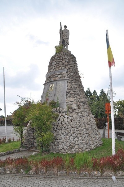 Woesten_Oorlogsmonument_2